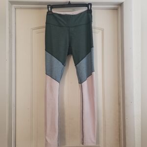Outdoor Voices Colorblock Leggings Size Small